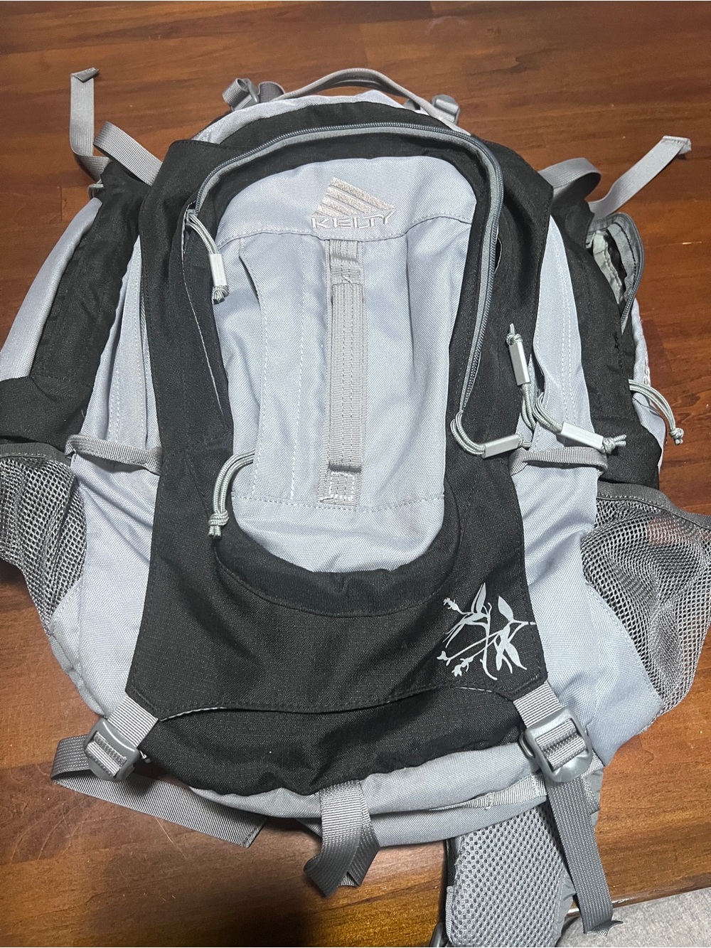 Vintage Kelty Redwing 2500W Women's Hiking Backpack - 40L Internal Frame